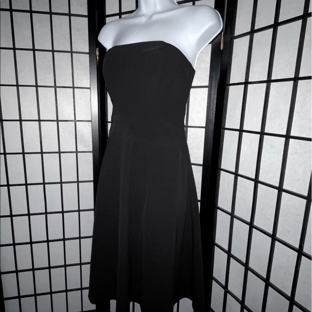 WHITE HOUSE BLACK MARKET Little Black Dress Size 0